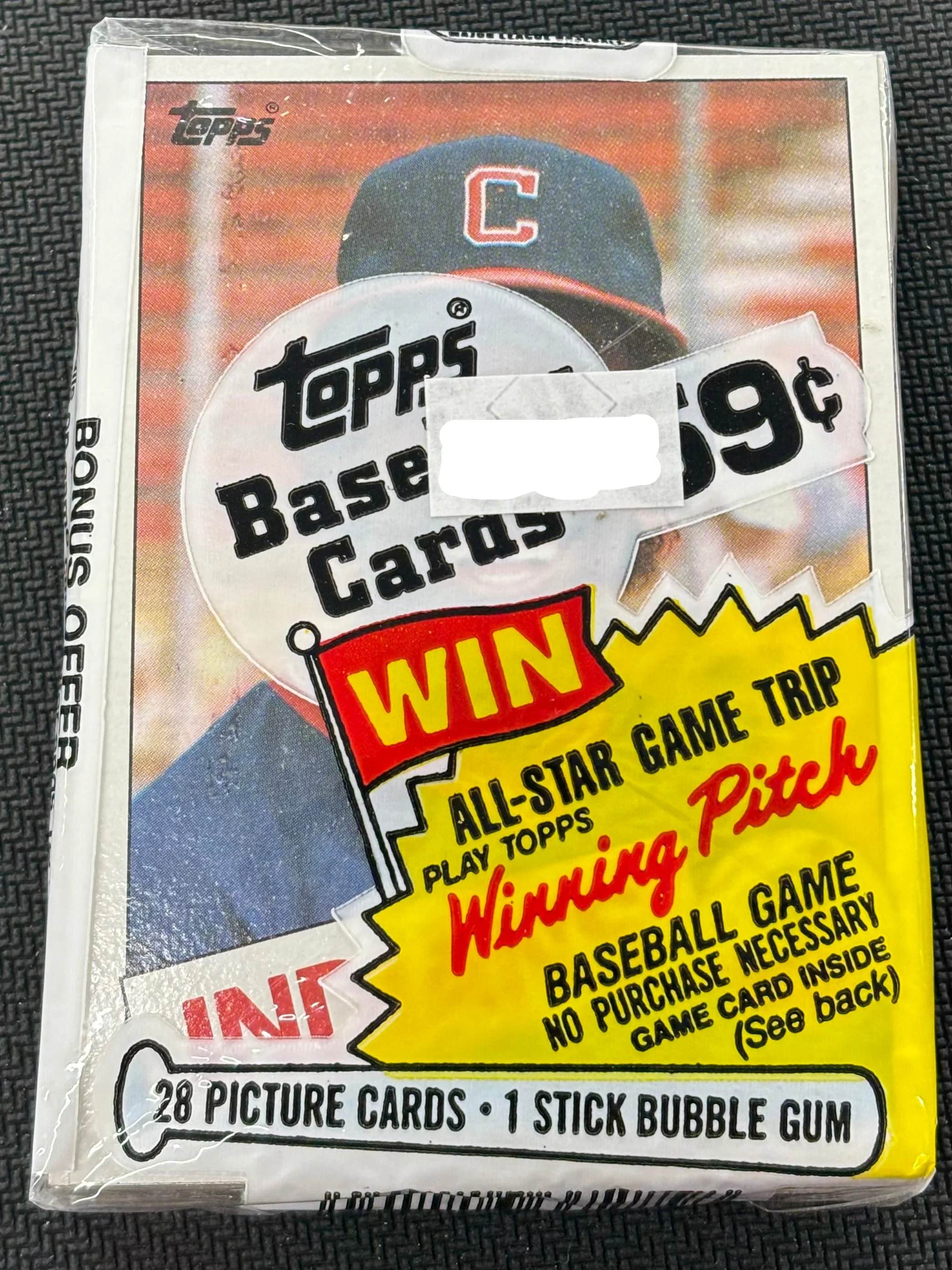 1985 Topps Baseball Cello Wax Pack *CARD ON TOP WILL VARY* (CHASE - Mark McGwire, Kirby Puckett, & Dwight Gooden RC's )