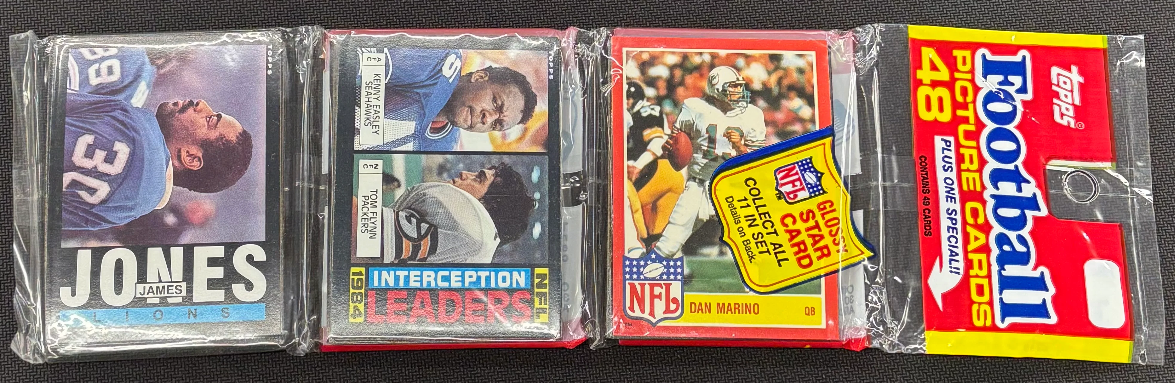 1985 Topps Football Rack Pack *Top Cards Will Vary (CHASE - Warren Moon RC's )