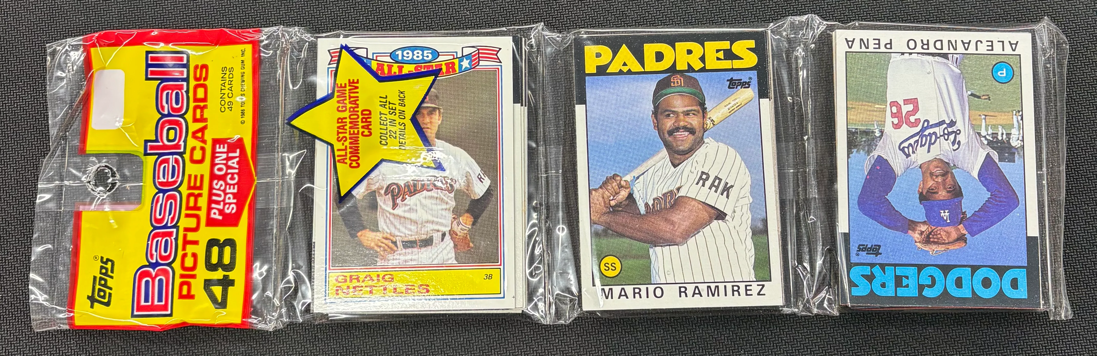 1986 Topps Baseball Rack Pack *CARDS ON TOP WILL VARY*