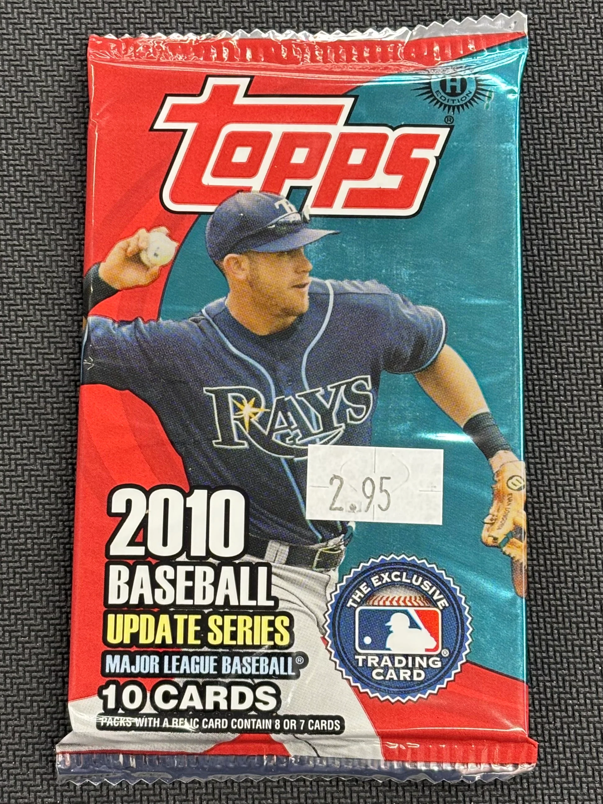 2010 Topps Update Series Baseball Hobby Pack (CHASE - Buster Posey Autograph & Stephen Strasburg RC's)